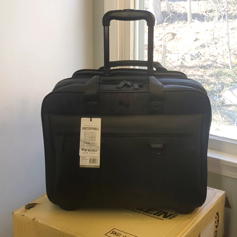 SOLO MacDougal Rolling Laptop Bag, Black